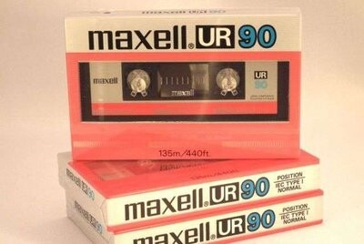 Кто помнит запах новой японской аудиокассеты?
