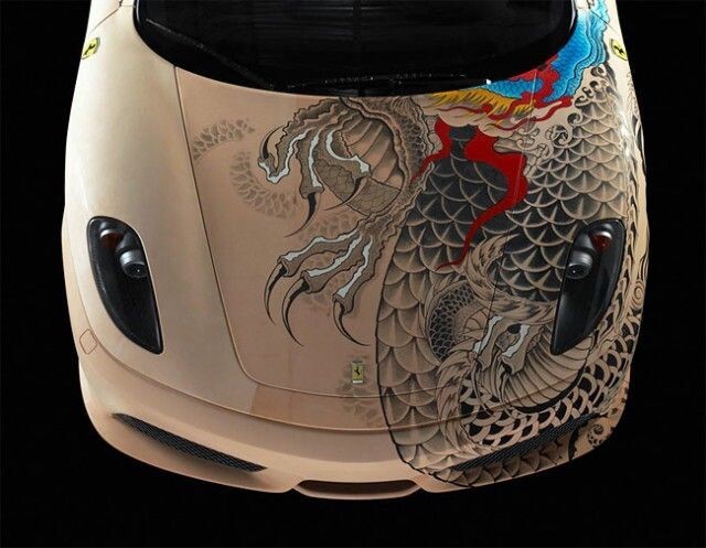 Кожаная Ferrari с татуировками якудзы