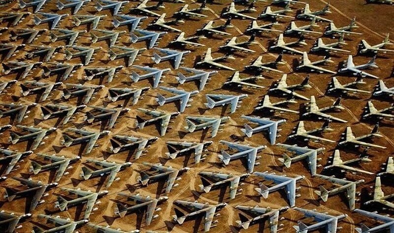 Кладбище самолётов - авиабаза Девис-Монтен 