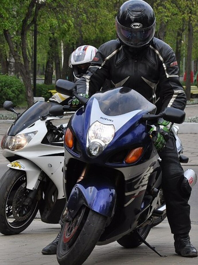 Гипербайк Suzuki GSX1300R Hayabusa