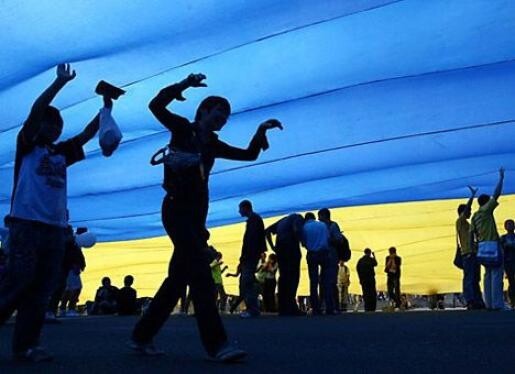 Украину ждут марши пустых кастрюль и полных автоматных рожков