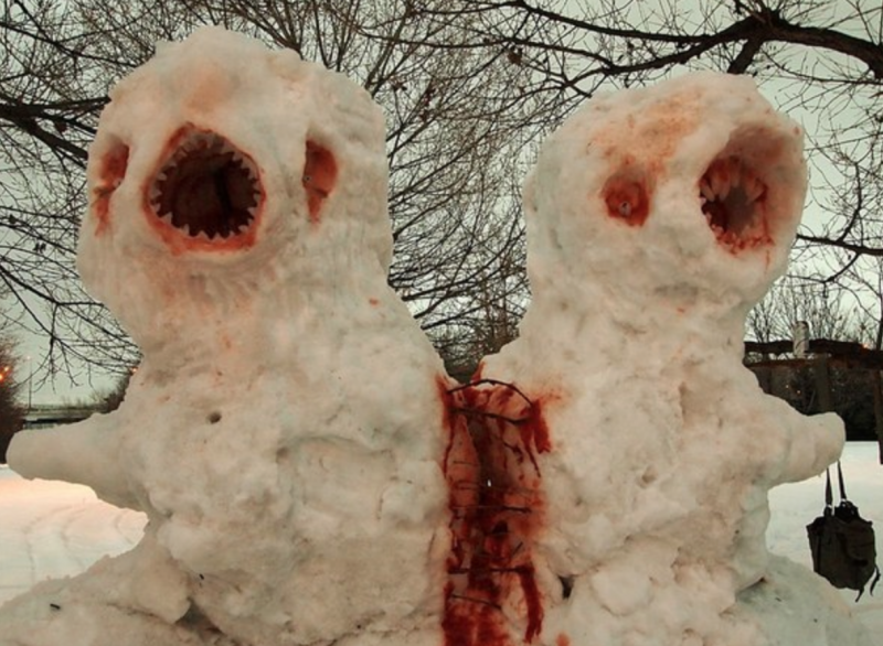 Пугающие снеговики