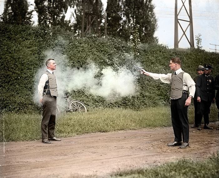 41 историческая фотография в цвете