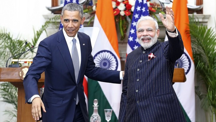 Премьер Индии продает пиджак, в котором встречался с Обамой