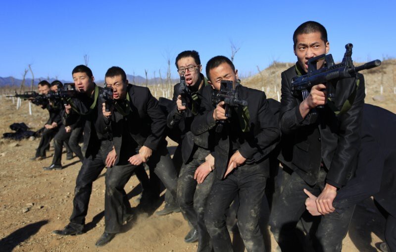 Как готовят китайских телохранителей 
