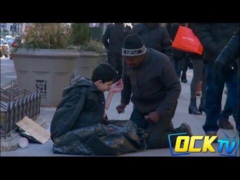 Социальный эксперимент: Замерзающий бездомный ребенок 