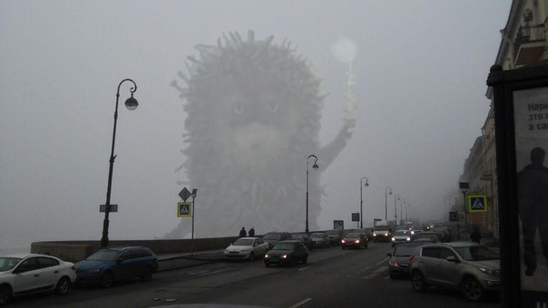 Вчера в Санкт-Петербурге был очень плотный туман. Немного фантазии