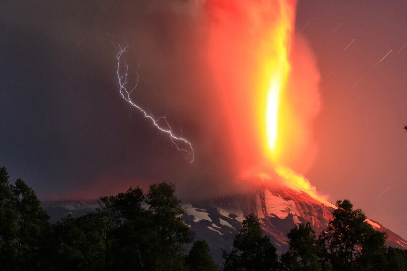Извержение вулкана Вильярикка, Чили 