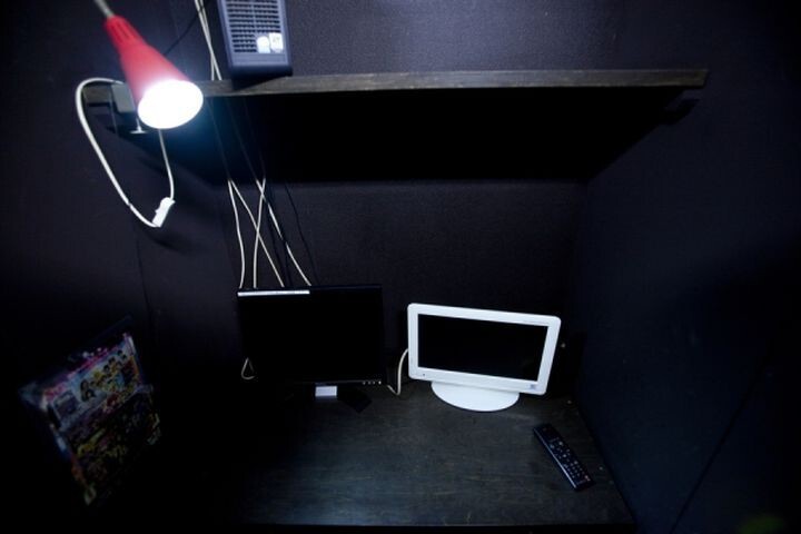 Японские «кибер-бомжи», живущие в интернет-кафе