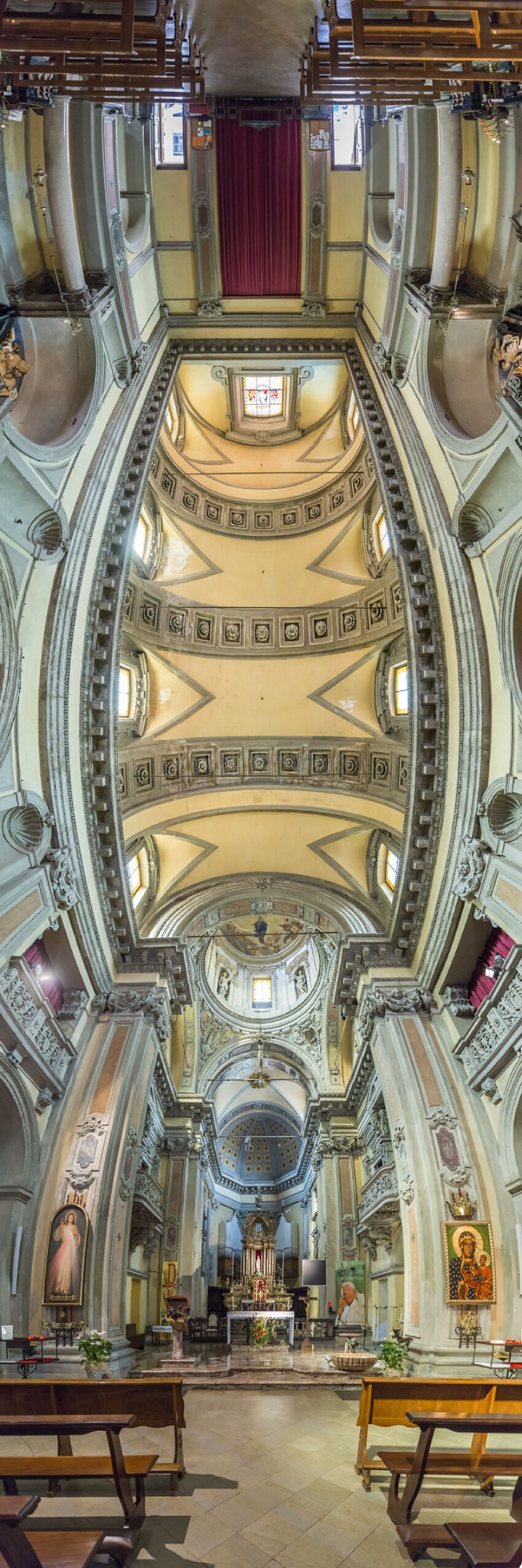 Церковь Святой Марии, Милан, Италия