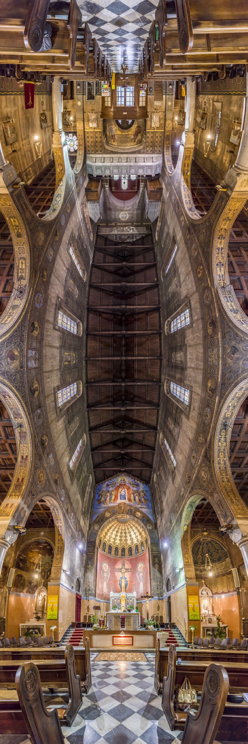 Базилика Святого Сердца Иисуса, Триест, Италия
