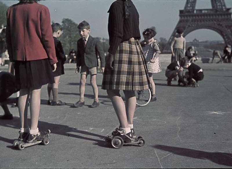 "Париж в оккупации 1941-44г". Эти фото поразили многих!