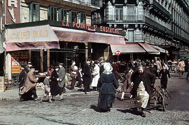 "Париж в оккупации 1941-44г". Эти фото поразили многих!