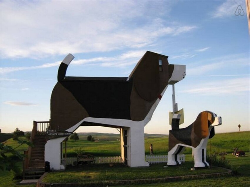 10. Dog Bark Park Inn B & B, Коттонвуд, США