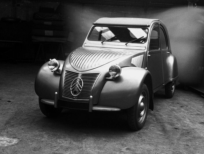 Особо малый автомобиль- Citroën 2CV