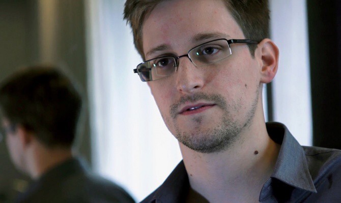 Сноуден запросил политическое убежище в Швейцарии
