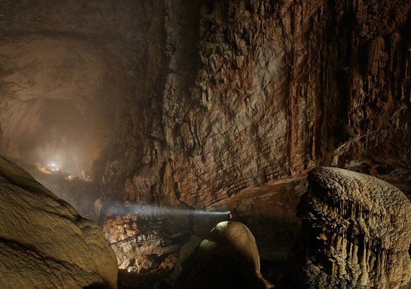 Спот: самая большая в мире пещера Шондонг