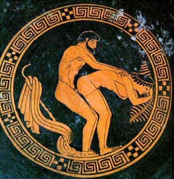 8. Древняя Греция, где гомосексуализм считался абсолютно нормальным явлением