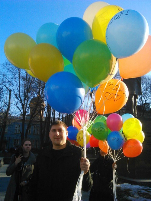 Ване Воронову (#яВаня) подарили айфон на день рождения