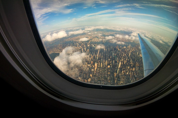 Почему в самолете всегда надо брать место у окна