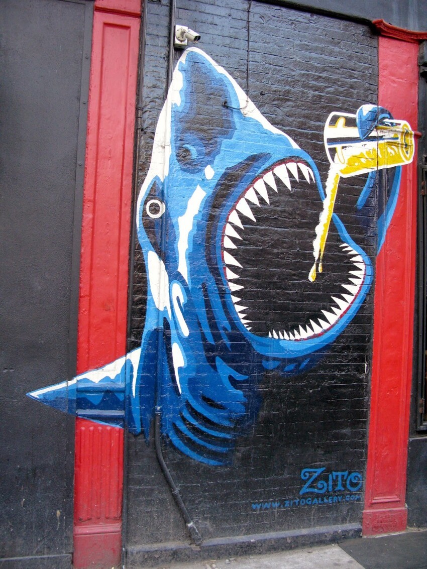 Синяя в прямом и переносном смысле акула 