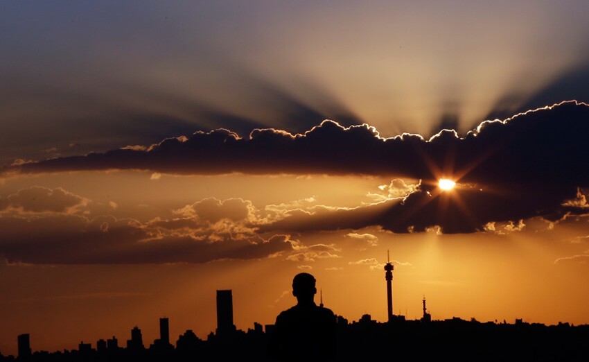 Закат в Йоханнесбурге, Южно-Африканская Республика.