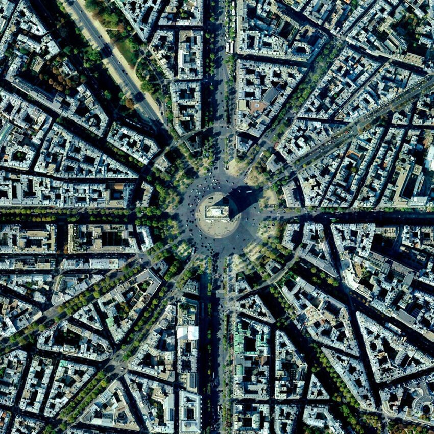 1. Триумфальная арка, Париж, Франция