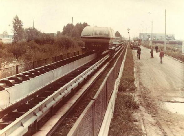 Концепты советской эпохи: поезд на магнитной подушке