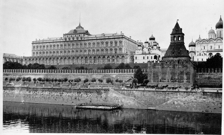 В продолжение темы ретро фотографий. Москва 1909 год