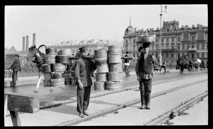 В продолжение темы ретро фотографий. Москва 1909 год