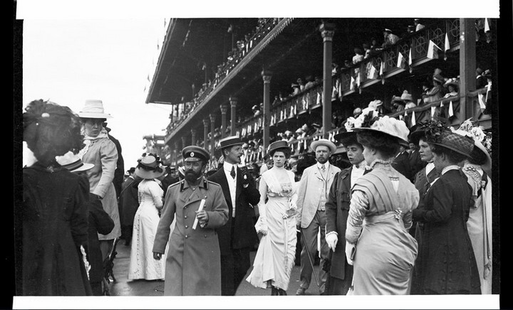 В продолжение темы ретро фотографий. Москва 1909 год