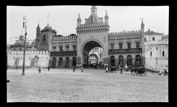 В продолжение темы ретро фотографий. Москва 1909 год