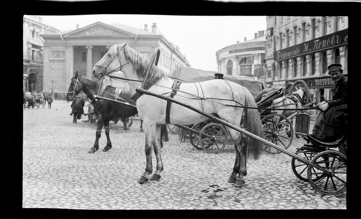 В продолжение темы ретро фотографий. Москва 1909 год