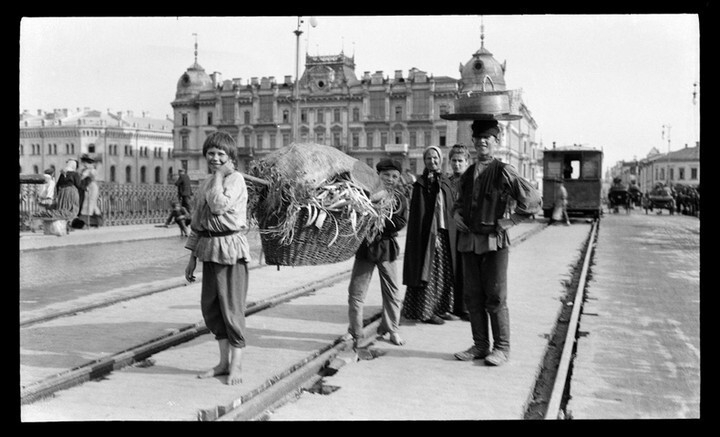 В продолжение темы ретро фотографий. Москва 1909 год