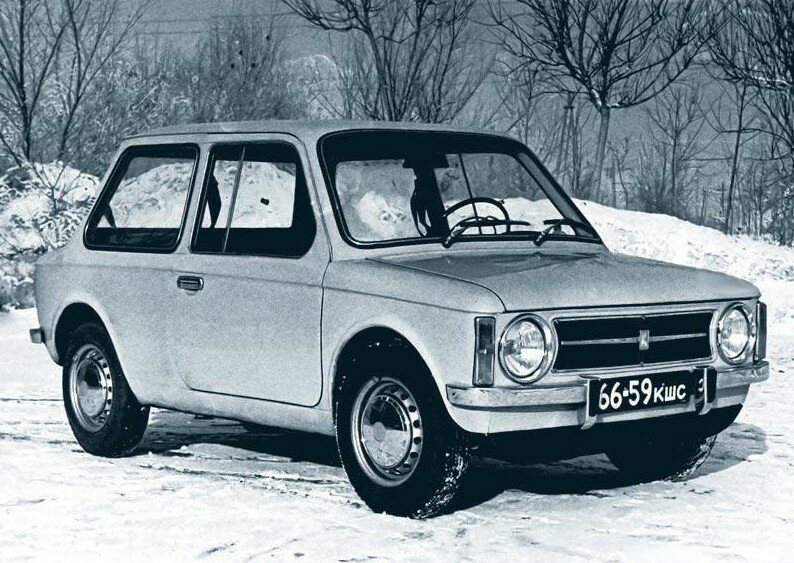 1.ВАЗ Э1101 Опытный '1970 первый переднеприводный автомобиль