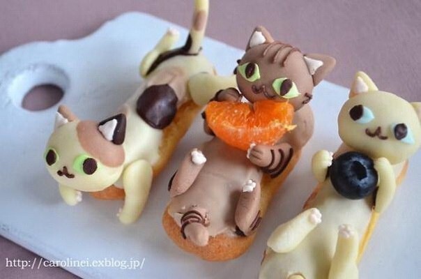 Японские сладости в форме кошечек