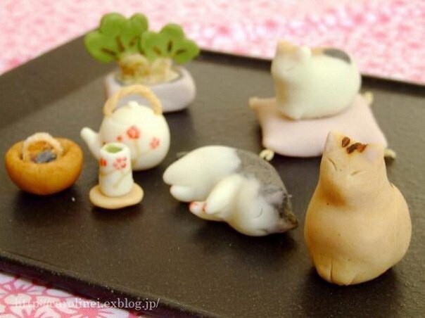 Японские сладости в форме кошечек