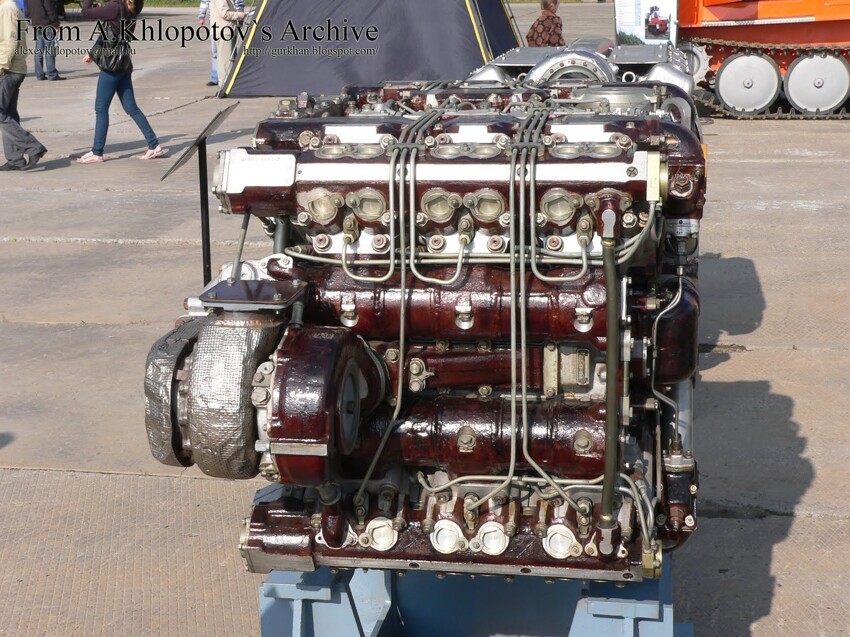 Дизельный четырехтактный, Х – образный, 12 –цилиндровый двигатель 12Н360