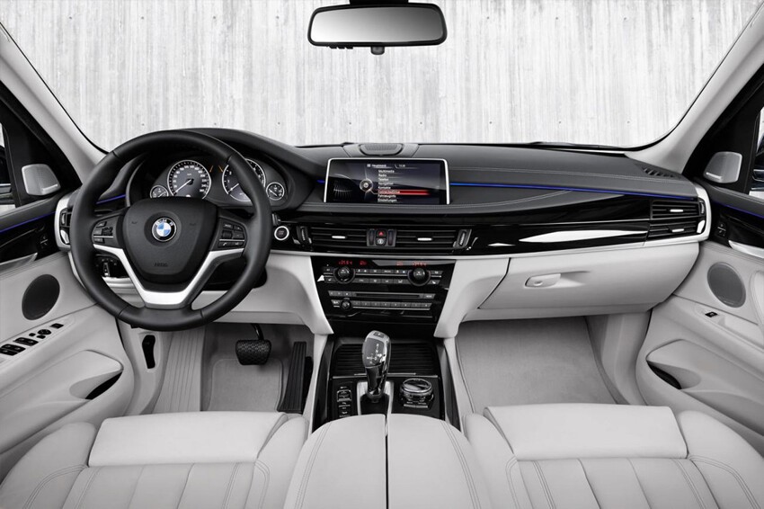 BMW представил гибридную версию X5