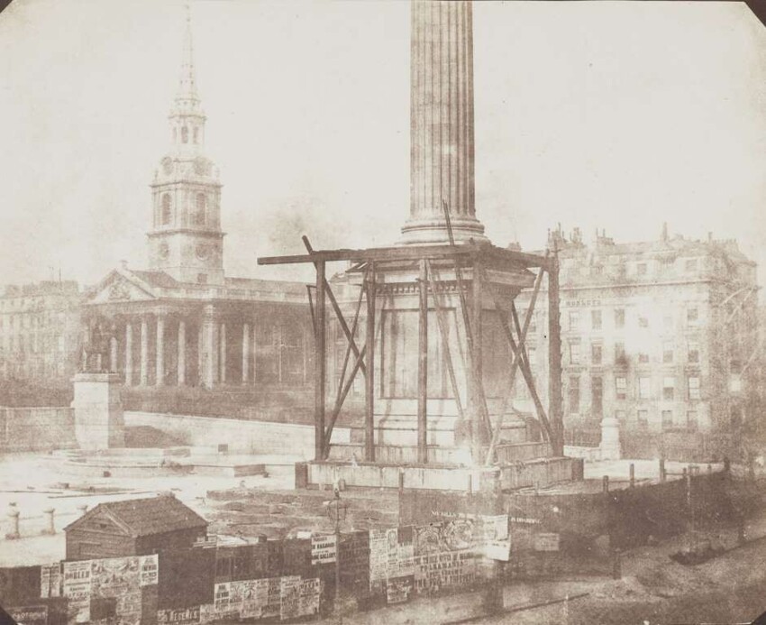 10. Строительство колонны Нельсона на Трафальгарской площади, 1844 год. 