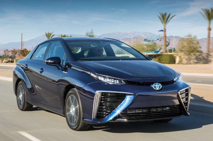Будущее наступает - водородная Toyota Mirai