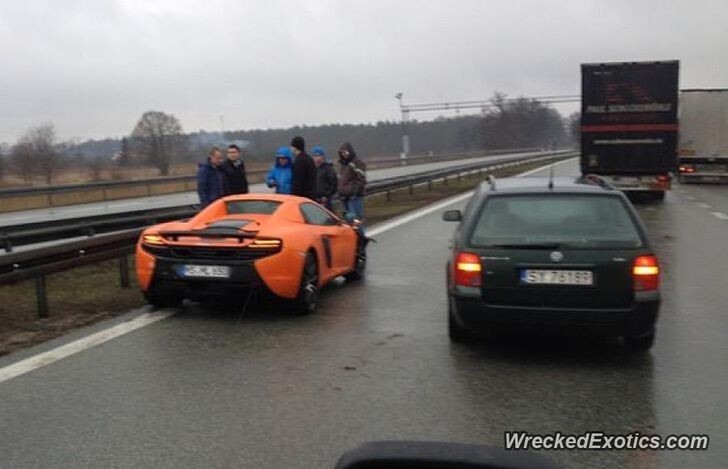 В Польше разбили суперкар McLaren 650S