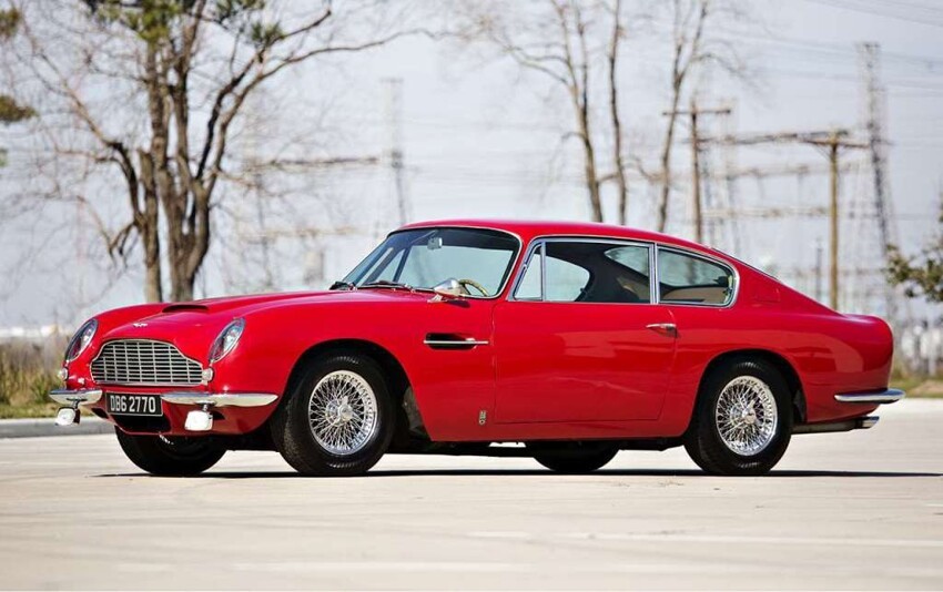 14. Aston Martin DB6, год выпуска 1967. Автомобиль Джеймса Бонда. Ожидаемая цена 418 036 — 468 438 долларов.