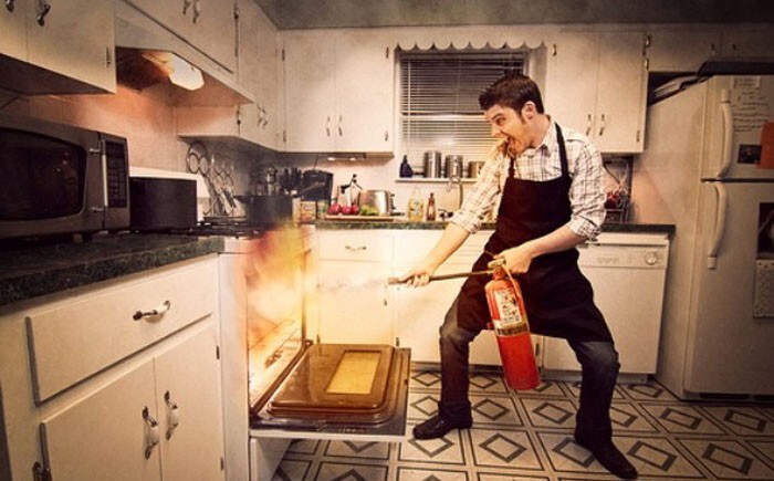 Как приготовить съедобный ужин и не сжечь дом