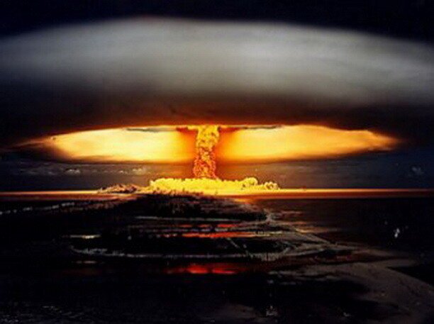 Украинские СМИ сообщили о подготовке ядерного удара по Москве.