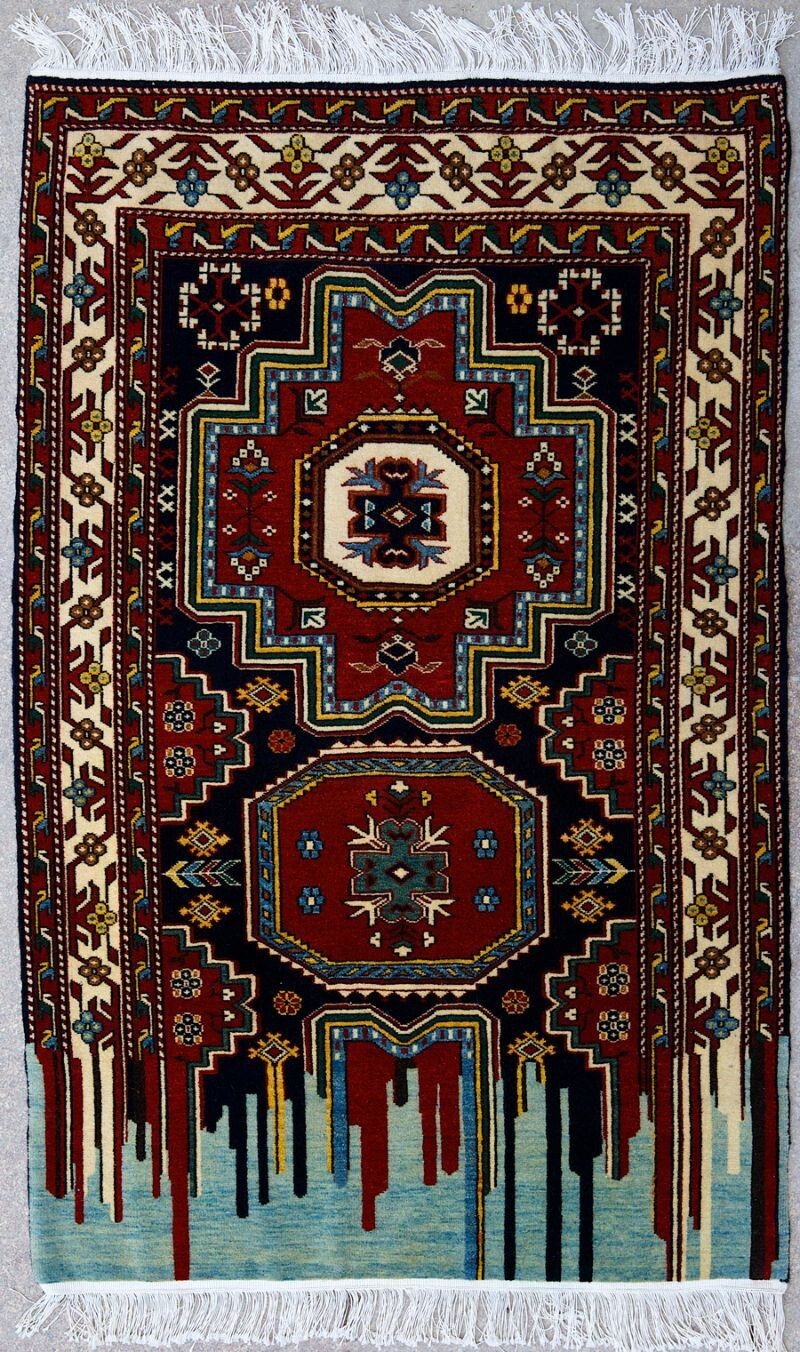 Традиционные азербайджанские ковры с цифровыми глюками