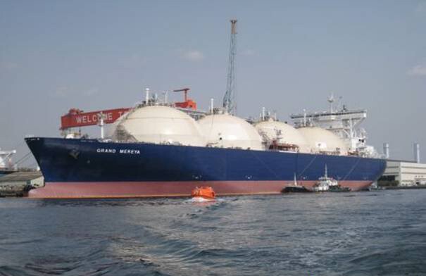 Турция закрыла Босфор танкерам с газом для Украины
