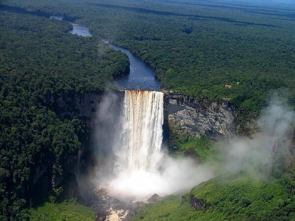 7 Водопад Кайетур, Гайана