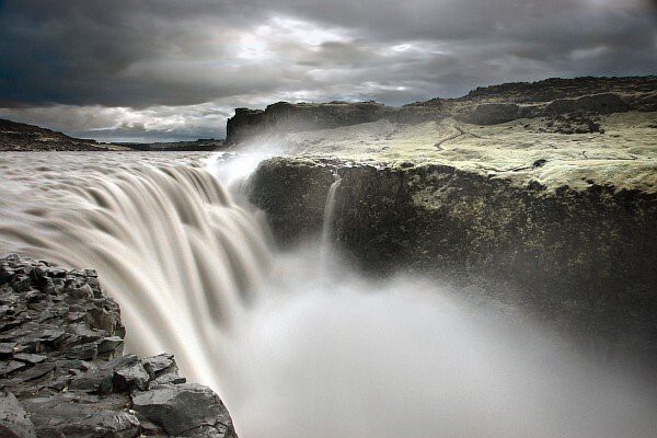 9 Водопад Деттифосс, Исландия