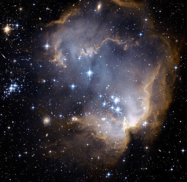 Снимок эмиссионной NGC 602, 2007 год 